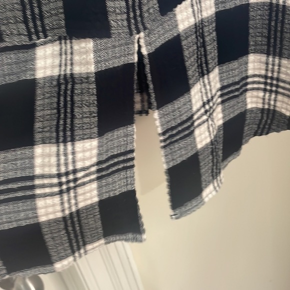 ANTHROPOLOGIE - Casual Button Down Shirt - Plaid Black and White - M - Picture 8 of 8